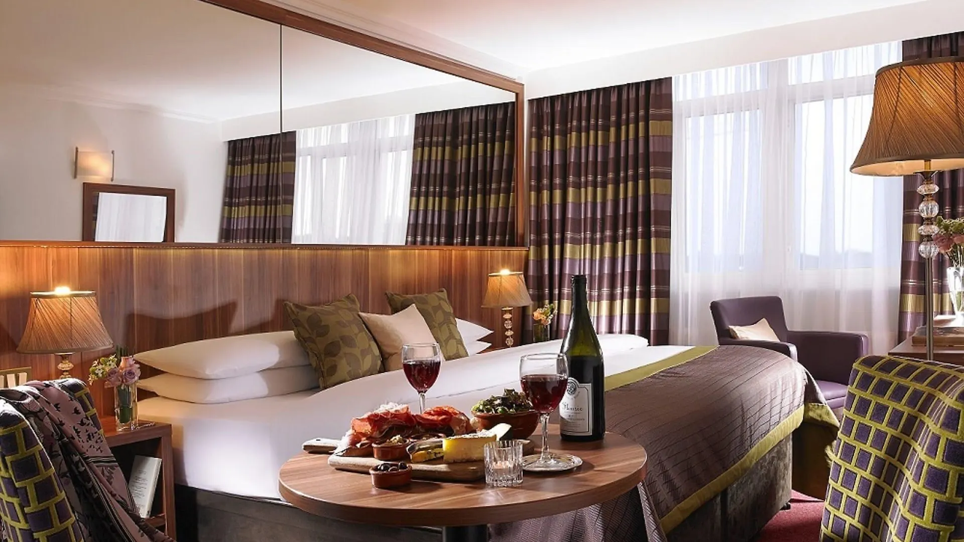 Dublin Skylon Hotel 4*,