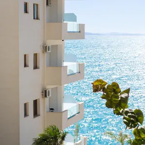 https://blue-bay-hotel.albaniahotels.org