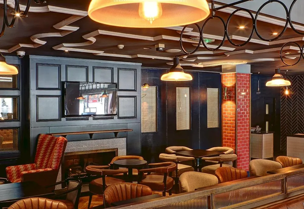 Dublin Skylon Hotel 4*,