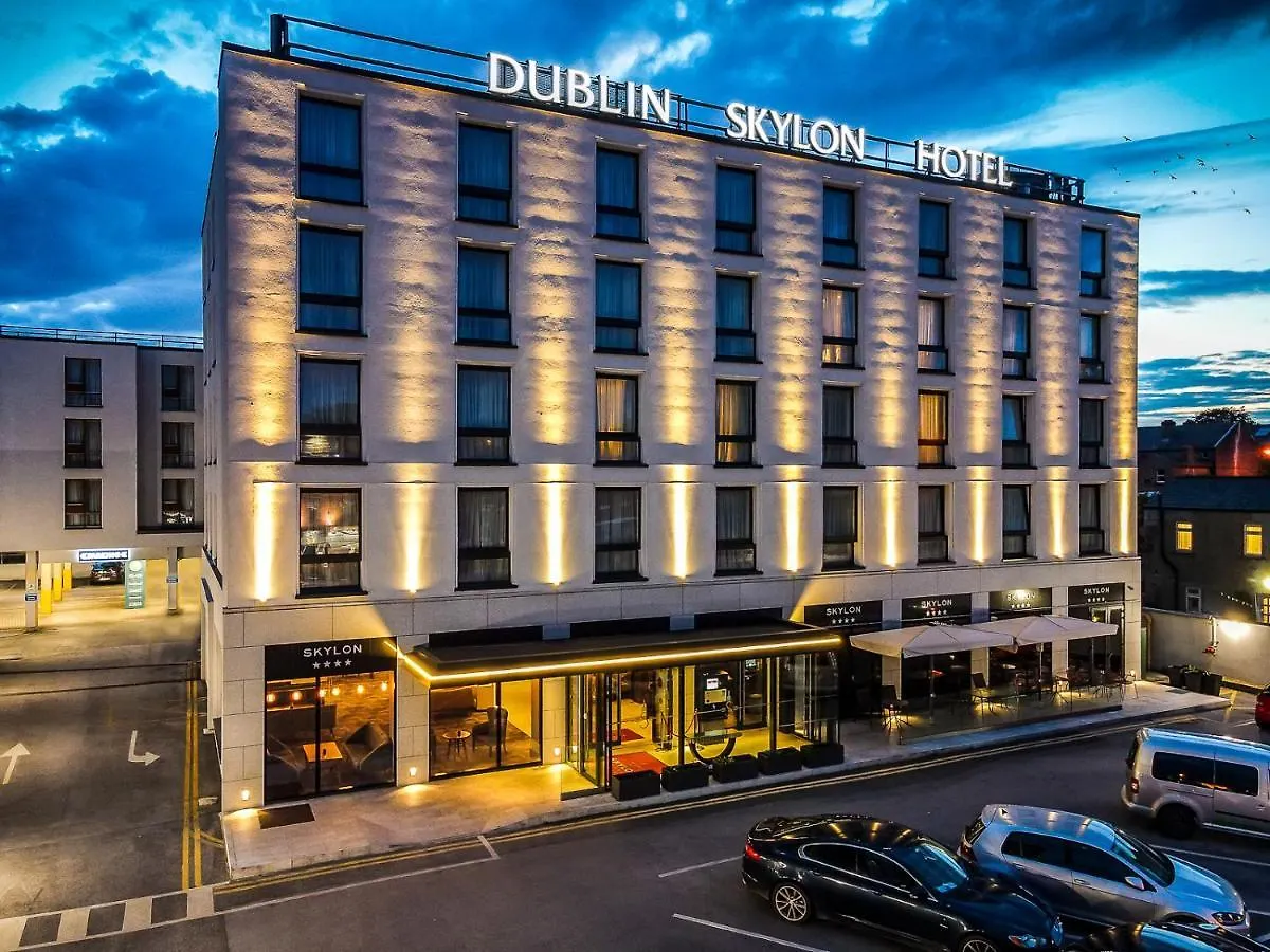 Dublin Skylon Hotel 4*,